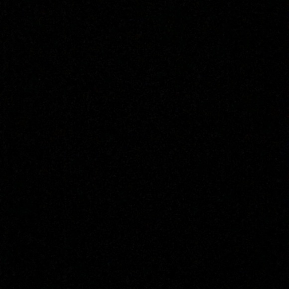 Meet your Posher, Nicole - Picture 1 of 1